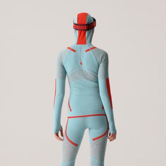 Adidas by Stella McCartney True Strength Seamless Pullover with Hood - Picture 6 of 6